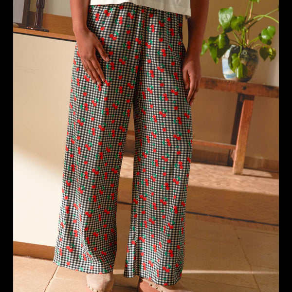 Flowy Trousers / Παντελόνι από EcoVero βισκόζη με φαρδιά γραμμή - Black gingham cherry