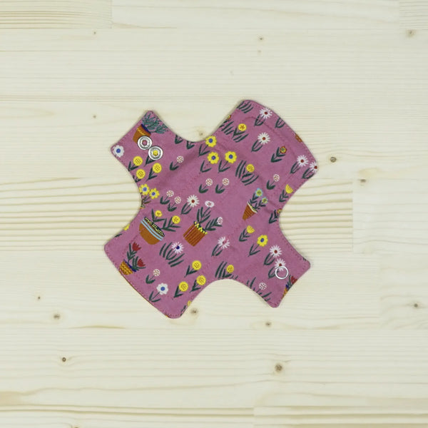 Panty Liner for daily use XS / Υφασμάτινο σερβιετάκι για καθημερινή χρήση XS