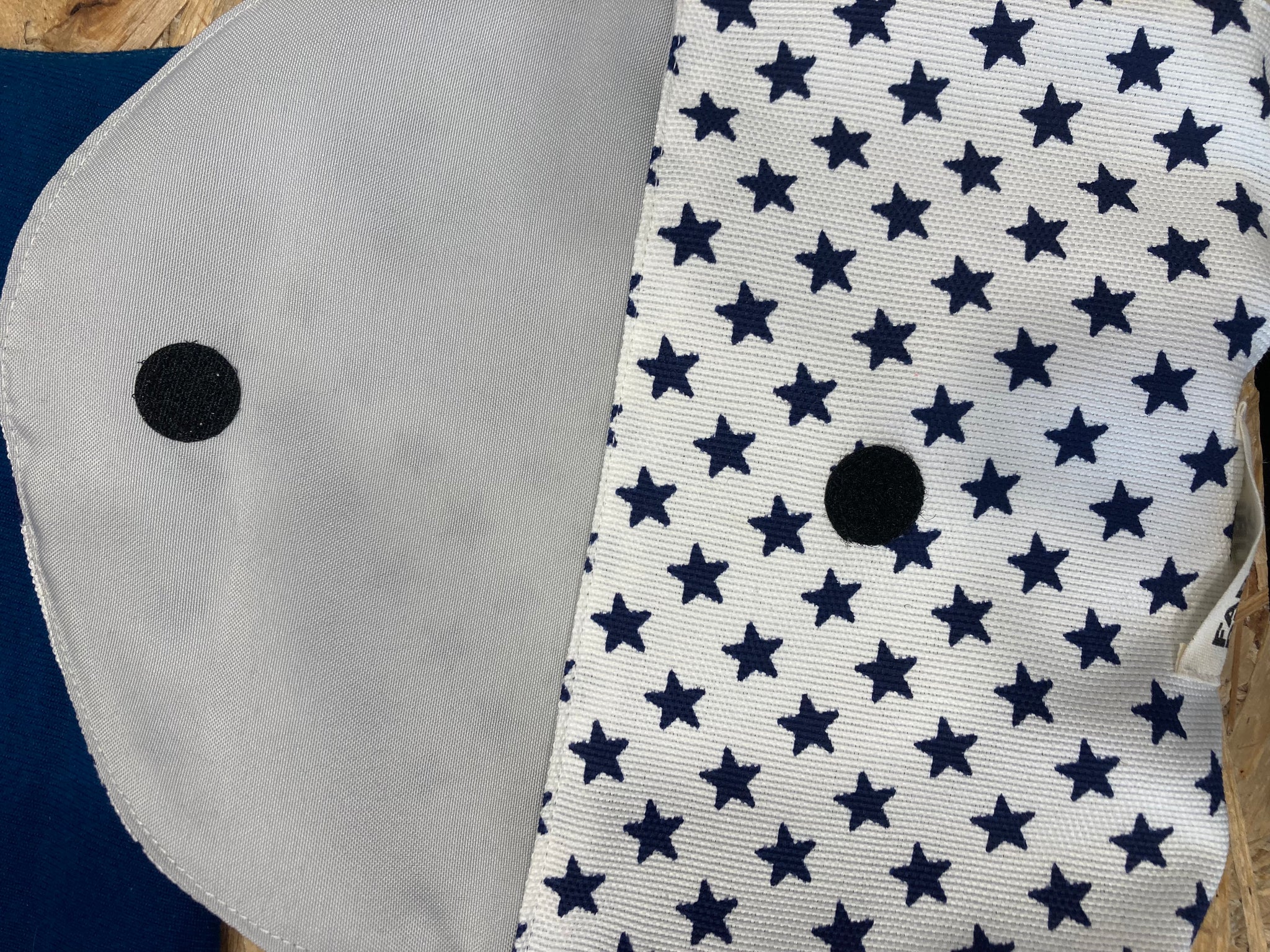 Upcycled Book Case Fabric Republic/Ανακυκλωμένη θήκη για βιβλία