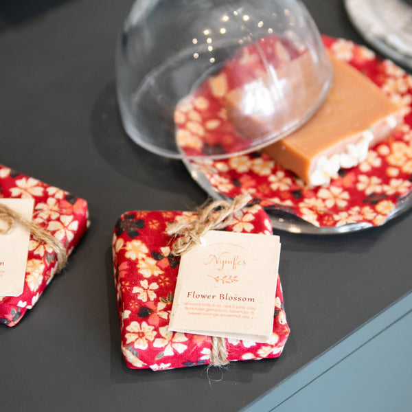 Flower Blossom Soap / Ενυδατικό σαπούνι για ξηρές επιδερμίδες - 100gr