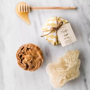 Melissa with loofah Exfoliating soap /  Μέλισσα με λούφα απολεπιστικό σαπούνι - 80gr