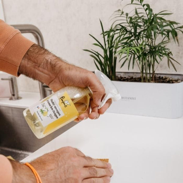 1 refillable spray bottle - 500ml / 1 ξαναγεμιζόμενο σπρει μπουκάλι - 500ml