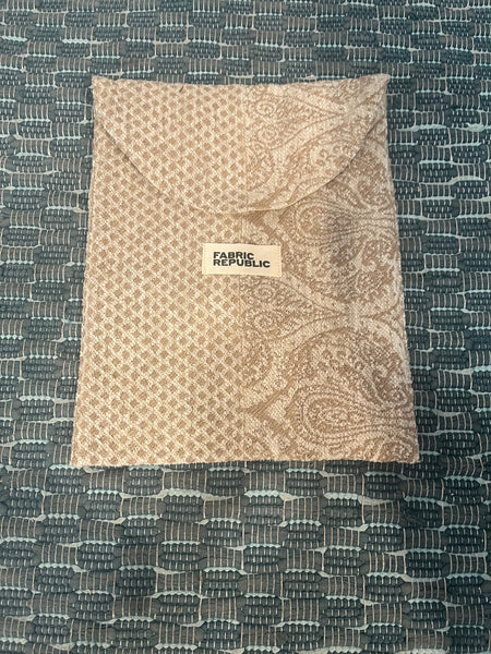 Upcycled Book Case Fabric Republic/Ανακυκλωμένη θήκη για βιβλία