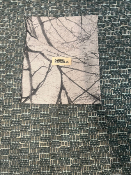 Upcycled Book Case Fabric Republic/Ανακυκλωμένη θήκη για βιβλία