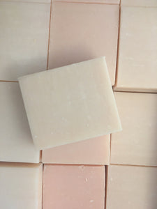 Natural Soap Vine Peach / Φυσικό σαπούνι - Ροδακινο Αμπελου - 100gr