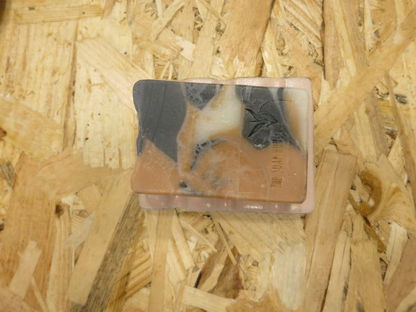 Soap Holder in Ceramic / Σαπουνοθήκη κεραμικη - pink with lines